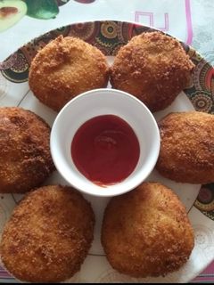 आलू पेटिस (aloo pattice recipe in Hindi) रेसिपी मुख्य फोटो