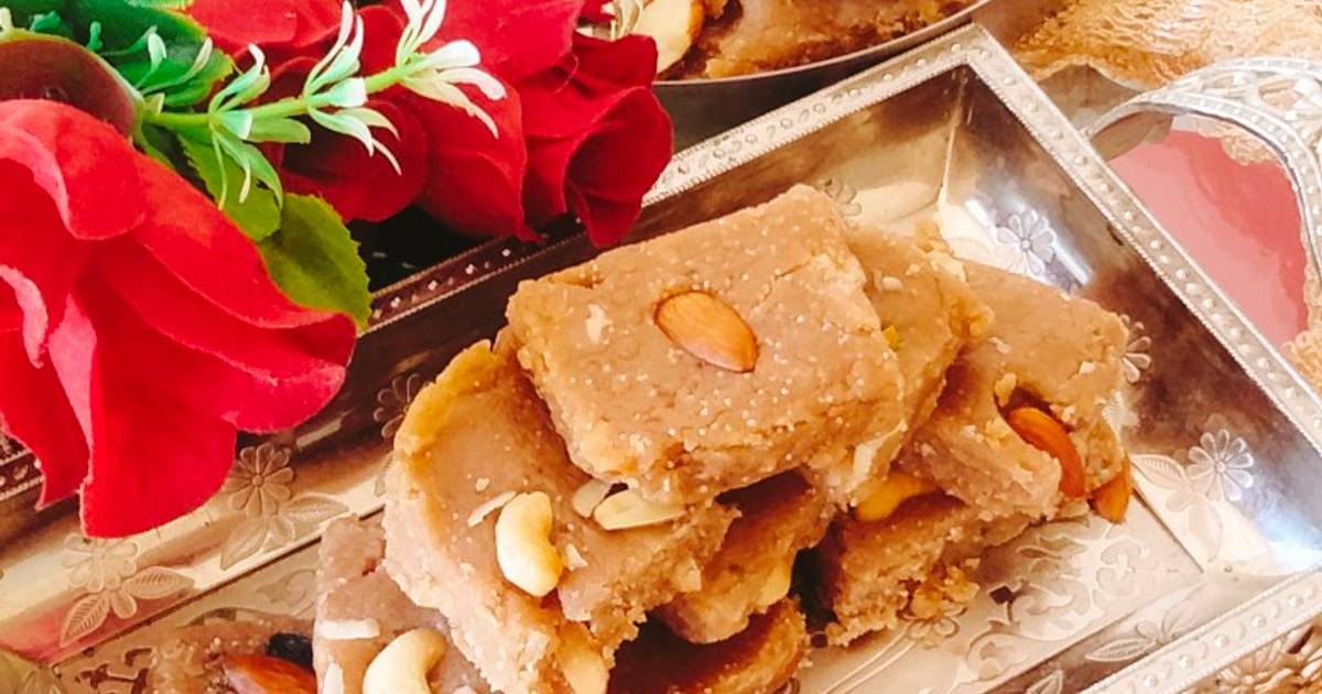 (Khorak) winter special Sindhi Burfi (whole wheat flour sweet) Recipe