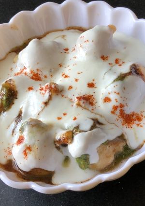 A picture of Dahi vada.
