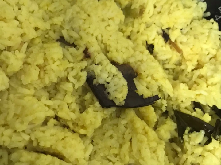 Cara Sederhana Membuat Resep  Nasi kuning rice cooker praktis yang Enak, Menggugah Selera