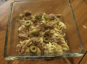 Una foto de Ensalada de fusilli y atún
