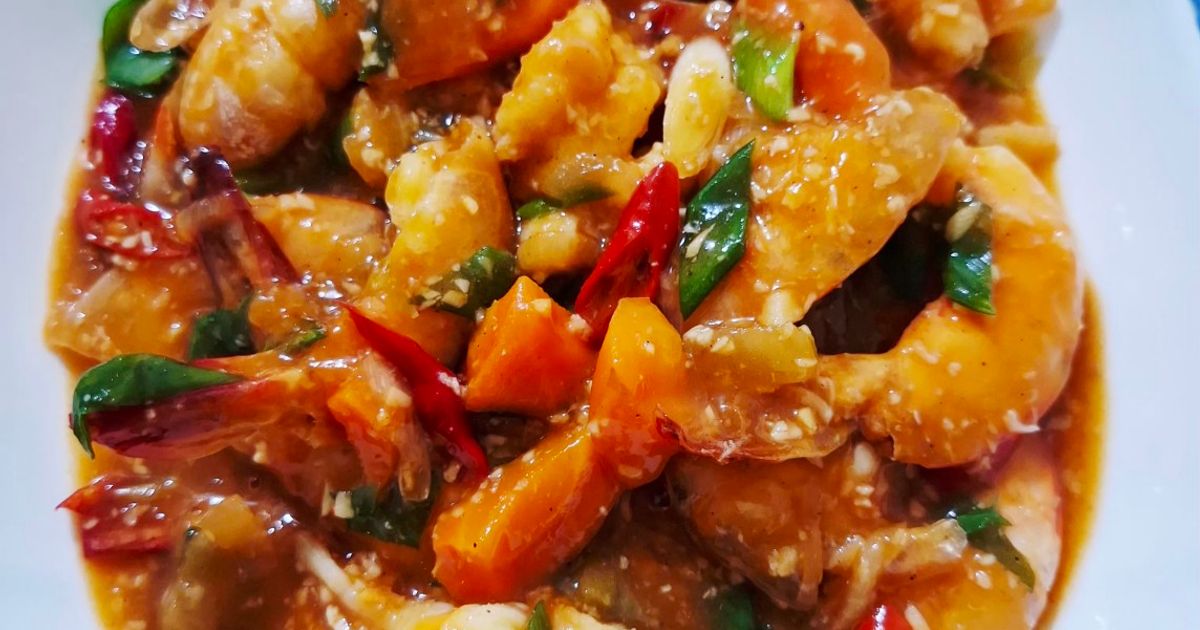 Udang Saus Padang Pedas Nampol, Gurihnya Bikin Nambah Terus!