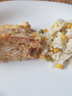 Őzgerincformában sült baconos csirkemell recept fotója