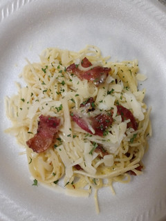 A picture of Pasta carbonara.