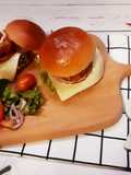 Hamburger gà chiên xù