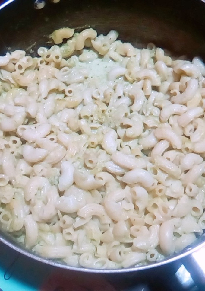 Una foto de Codito al pesto
