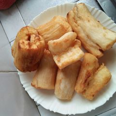 A picture of Fried cassava for breakfast.