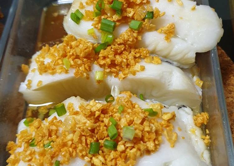 Cod fish tabur bawang putih goreng