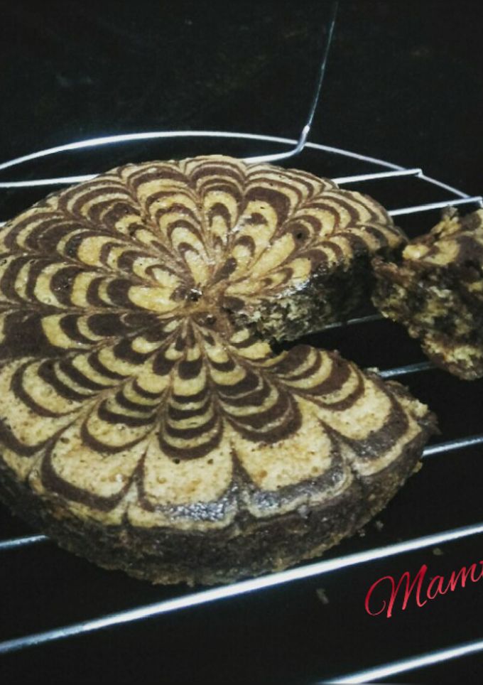 A picture of Eggless Marble Cake.
