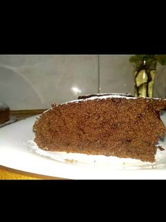 Una foto de Torta de chocolate húmeda y esponjosa
