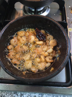 Una foto de Camarones al Pil Pil o al Ajo