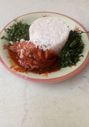 A picture of White rice and vegetables.