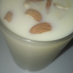 A picture of Mango shake.