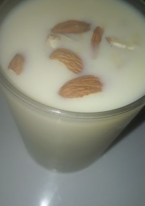 A picture of Mango shake.