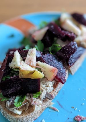 A picture of Beetroot, Mackerel and Apple salad sandwich.