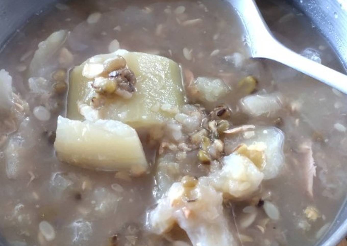 Mung Bean and Hairy Gourd Soup