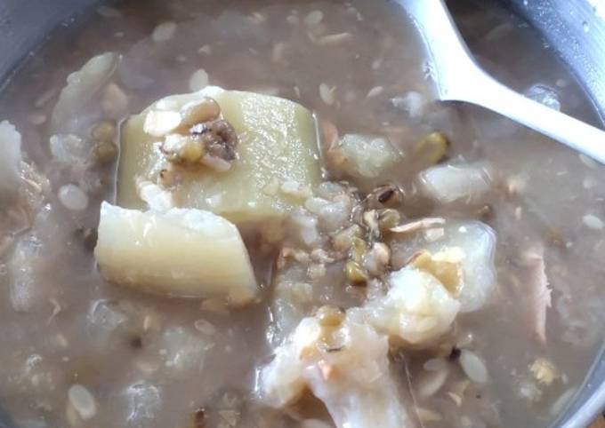 Recipe of Super Quick Homemade Mung Bean and Hairy Gourd Soup