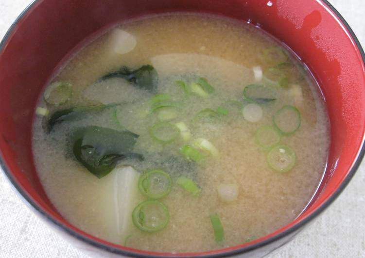 Recipe of Perfect Potato &amp; Wakame Miso Soup