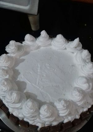 वनीला केक (Vanilla cake recipe in Hindi) रेसिपी मुख्य फोटो