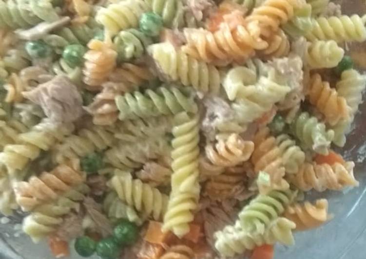 Receta para hacer ensalada de atun con pasta