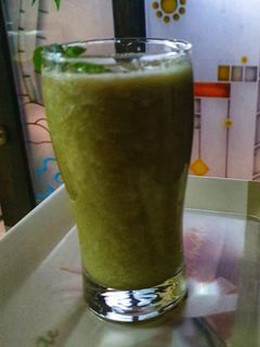 लौकी जूस(lauki juice recpie in hindi) रेसिपी मुख्य फोटो