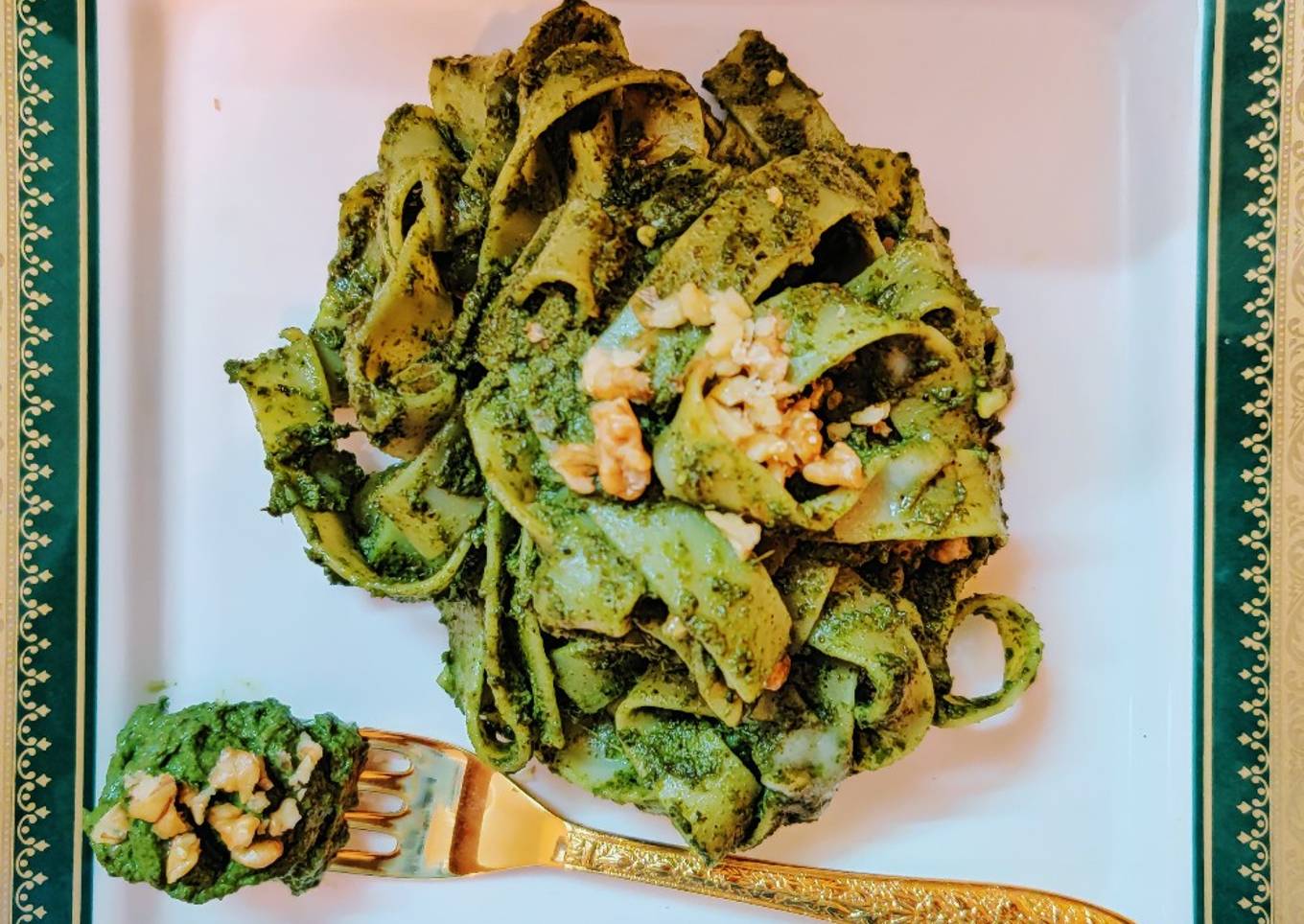 Walnut Pesto Fettuccine