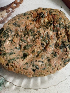 Una foto de Tortilla de espinacas y bacalao
