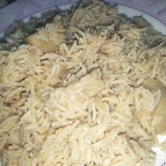 A picture of Aloo pulao.