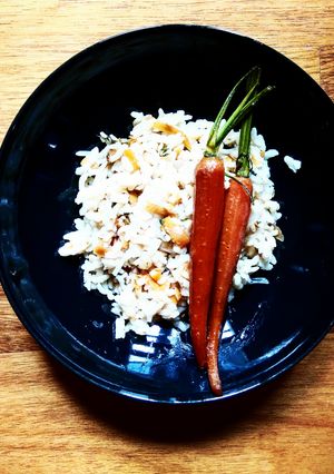 Une photo de Risotto zéro déchet et carottes Confites