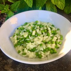 Fresh Pea, Mint & Lemon Risotto 💚 A picture of Fresh Pea, Mint & Lemon Risotto 💚.