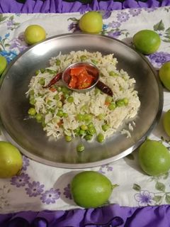 मटर पुलाव(Matar pulao recipe in Hindi) रेसिपी मुख्य फोटो