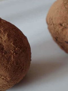 Una foto de Trufas de chocolate veganas