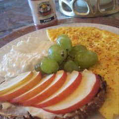 A picture of Healthy Pizza omelette.