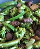 Chop Suey con fajitas de res