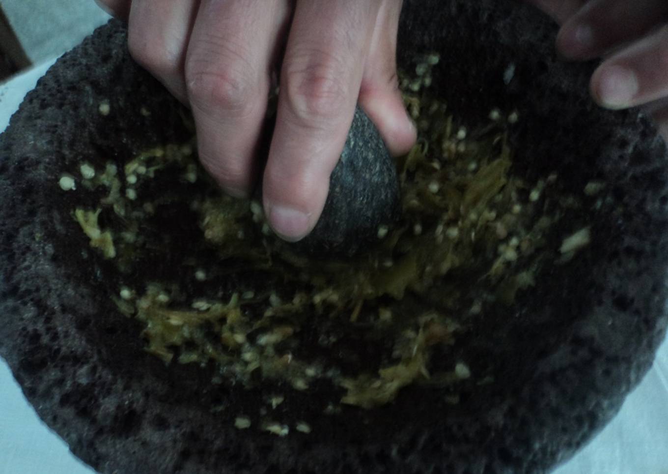 Salsa verde de chile toreado serrano prehispánica