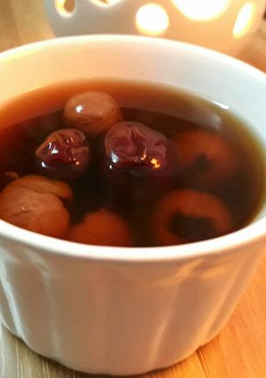 Hình của món Trà long nhãn táo đỏ.