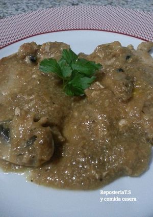 Foto principal de Lomo de cerdo a la  sidra con champiñones
