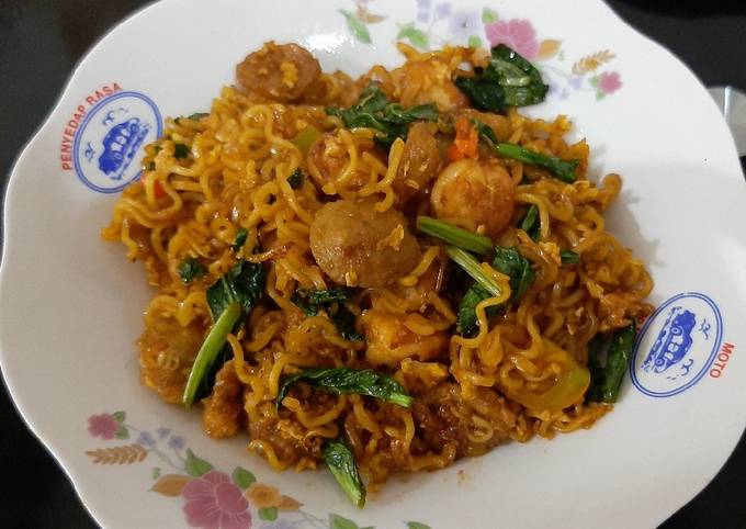 Resep Mie Goreng Ala Rumahan Oleh Lala Fauzi Hermawan - Cookpad