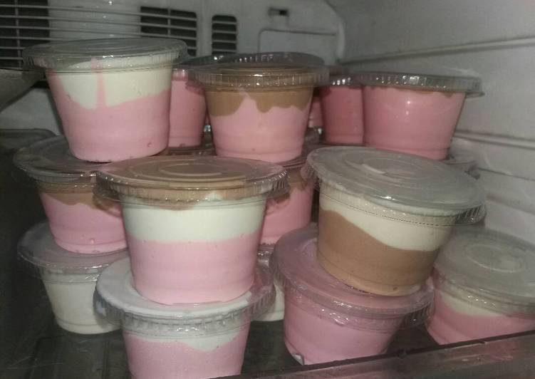 Langkah Mudah untuk Menyiapkan 49. Homemade Ice Cream yang Bisa Manjain Lidah