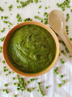 A picture of Manathakkali keerai chuttney/black nightshade leaf chutney.
