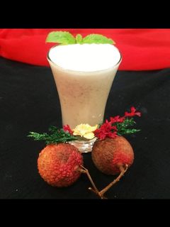 लीची का जूस(Litchi juice recipe in hindi) रेसिपी मुख्य फोटो