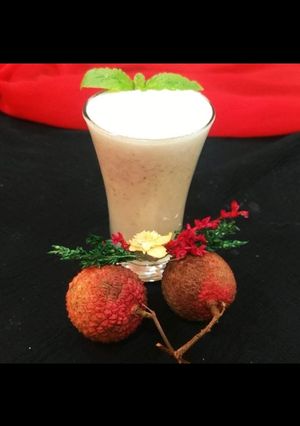 लीची का जूस(Litchi juice recipe in hindi) रेसिपी मुख्य फोटो