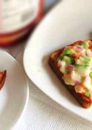 A picture of Bread pizza.