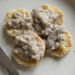 A picture of Sausage Gravy.