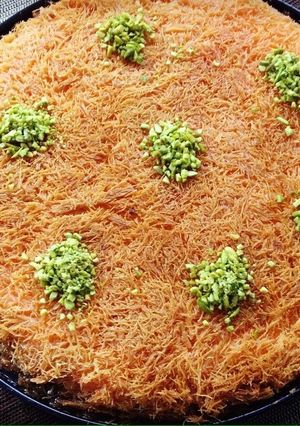 صورة لوصفة كنافة على طريقتي لذيذه بالقيمر