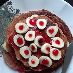 A picture of Vegan gluten free pancakes.