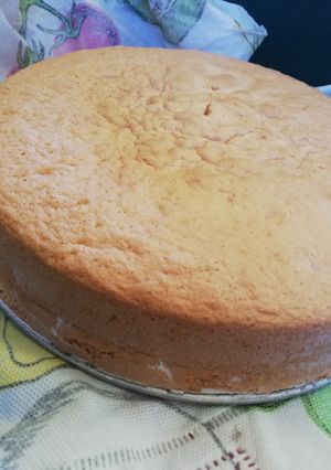 Una foto de Bizcochuelo casero de naranja esponjoso
