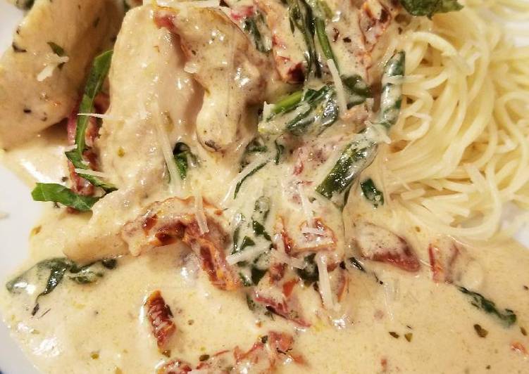 Recipe of Homemade Creamy garlic chicken w/ sundried tomatoes &amp; spinach