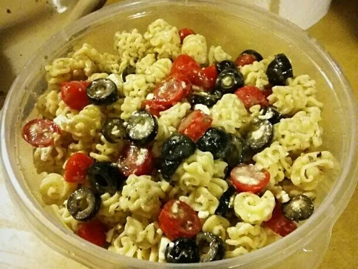 Easy Way Prepare Ridiculously Easy Greek Inspired Pasta Salad which Delicious