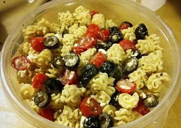 How to Cook Yummy Ridiculously Easy Greek Inspired Pasta Salad